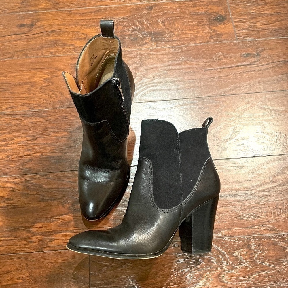 Donald J Pliner Black Leather Sesso Ankle Booties